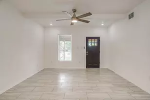 2214 Pearl Ave, Fort Worth, TX 76164 - Photo 3