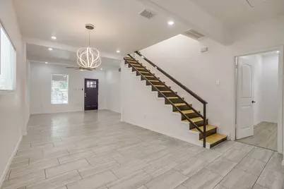 2214 Pearl Avenue, Fort Worth, TX 76164 - Photo 5
