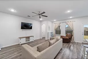 121 Willowbend Loop, Mabank, TX 75147 - Photo 9