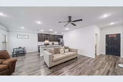 121 Willowbend Loop, Mabank, TX 75147 - Photo 11