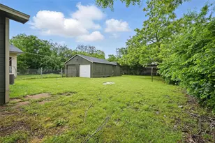 906 E Houston St, Sherman, TX 75092 - Photo 25