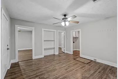906 E Houston Street, Sherman, TX 75092 - Photo 15