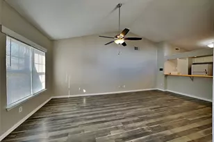1621 Scottsdale Dr, Arlington, TX 76018 - Photo 3