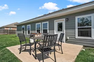 215 Greenbriar St, Robinson, TX 76706 - Photo 27