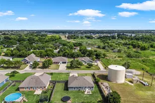 215 Greenbriar St, Robinson, TX 76706 - Photo 35