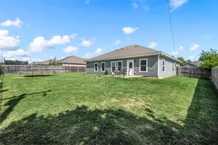 215 Greenbriar St, Robinson, TX 76706 - Photo 29