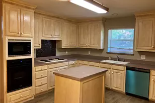 455 Strata Dr, Denton, TX 76201 - Photo 11