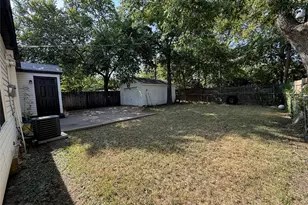 1506 Ruea Ave, Grand Prairie, TX 75050 - Photo 21