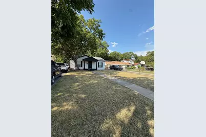 1506 Ruea Avenue, Grand Prairie, TX 75050 - Photo 3