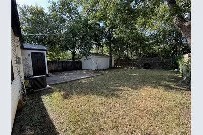 1506 Ruea Avenue, Grand Prairie, TX 75050 - Photo 19