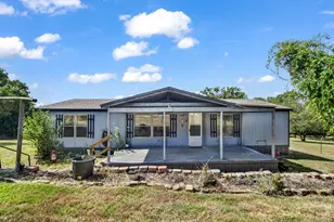 1933 Carter Rd, Springtown, TX 76082 - Photo 27
