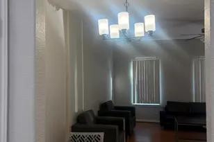 711 Thompson Dr, Prairie View, TX 77484 - Photo 5