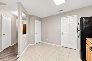 9878 Wake Bridge Dr, Frisco, TX 75035 - Photo 11