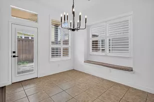 2208 Grizzly Run Ln, Euless, TX 76039 - Photo 7