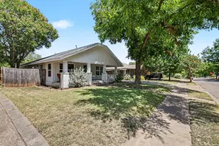700 Cristler Ave, Dallas, TX 75223 - Photo 3