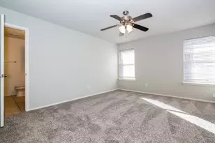 2447 Mallory Ln, Lancaster, TX 75134 - Photo 7