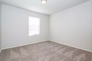 2447 Mallory Ln, Lancaster, TX 75134 - Photo 9
