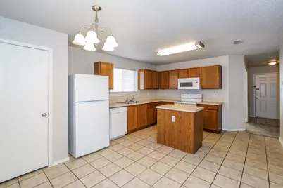 2447 Mallory Lane, Lancaster, TX 75134 - Photo 5