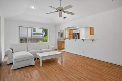 7233 Meadow Lake Avenue, Dallas, TX 75214 - Photo 13