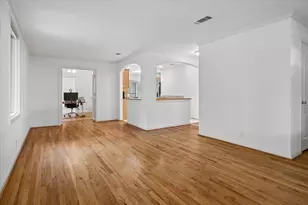 7233 Meadow Lake Ave, Dallas, TX 75214 - Photo 5