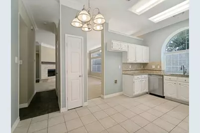 609 Oak Hollow Lane, Flower Mound, TX 75028 - Photo 9