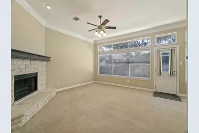 609 Oak Hollow Lane, Flower Mound, TX 75028 - Photo 5