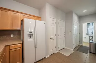 2741 Hyde Park Dr, Grand Prairie, TX 75050 - Photo 11