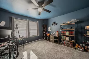 2741 Hyde Park Dr, Grand Prairie, TX 75050 - Photo 15