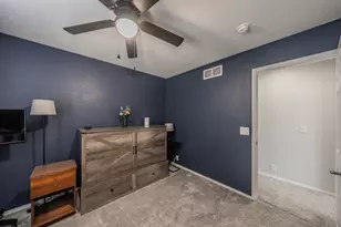 2741 Hyde Park Dr, Grand Prairie, TX 75050 - Photo 23