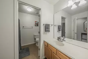 2741 Hyde Park Dr, Grand Prairie, TX 75050 - Photo 19