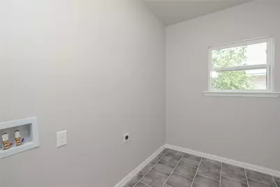 404 Campbell Street, Bowie, TX 76230 - Photo 9