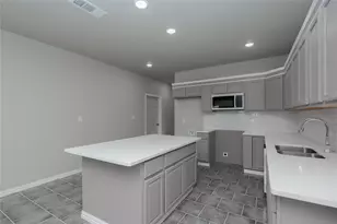 404 Campbell St, Bowie, TX 76230 - Photo 5