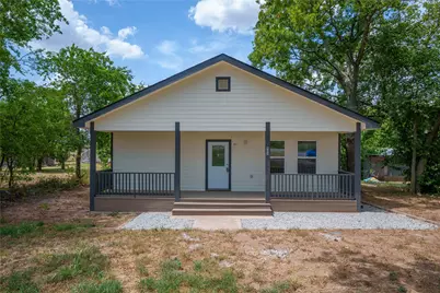 404 Campbell Street, Bowie, TX 76230 - Photo 1