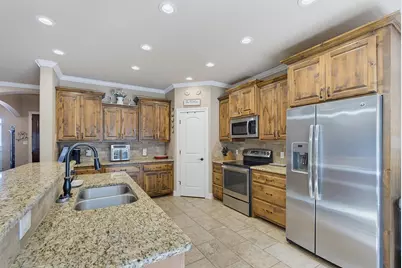 3709 Hill Country Drive, Abilene, TX 79606 - Photo 11