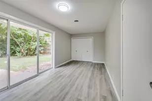 800 Sherwood Dr, Arlington, TX 76013 - Photo 7