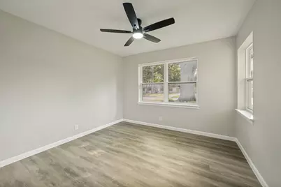 800 Sherwood Drive, Arlington, TX 76013 - Photo 19