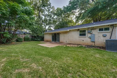 800 Sherwood Drive, Arlington, TX 76013 - Photo 23