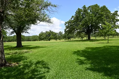 412 Half Moon Way, Runaway Bay, TX 76426 - Photo 3