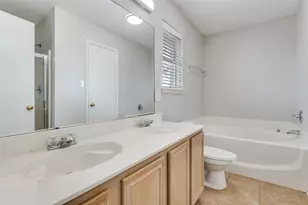 800 Ponselle Dr, Arlington, TX 76001 - Photo 19