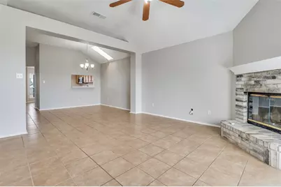 800 Ponselle Drive, Arlington, TX 76001 - Photo 13