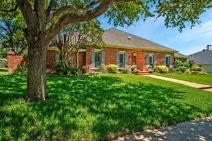 7723 Pennyburn Dr, Dallas, TX 75248 - Photo 39