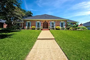 7723 Pennyburn Dr, Dallas, TX 75248 - Photo 1