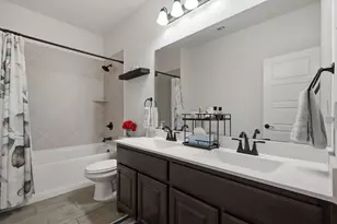 500 River Bank Ct, Granbury, TX 76049 - Photo 17