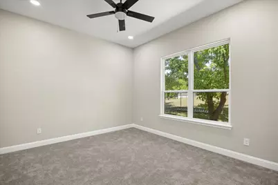 210 Knob Hill Drive, Granbury, TX 76048 - Photo 29