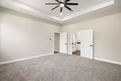 210 Knob Hill Drive, Granbury, TX 76048 - Photo 15