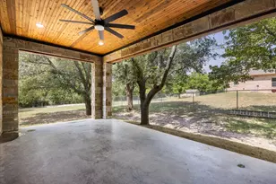 210 Knob Hill Dr, Granbury, TX 76048 - Photo 31