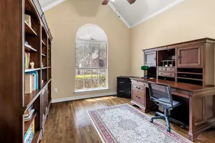 809 Lake Point Cir, McKinney, TX 75072 - Photo 9