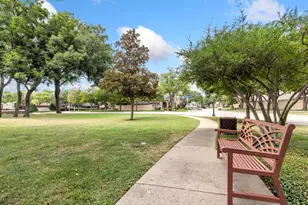 809 Lake Point Cir, McKinney, TX 75072 - Photo 39