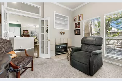 809 Lake Point Circle, McKinney, TX 75072 - Photo 17