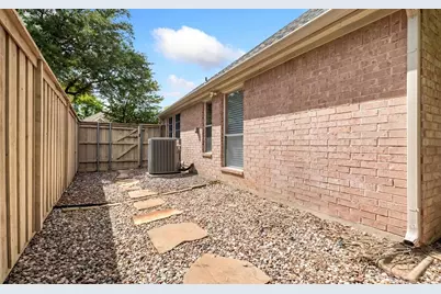 809 Lake Point Circle, McKinney, TX 75072 - Photo 37